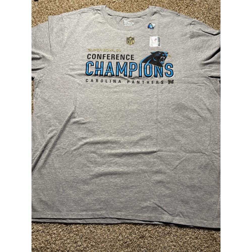 Coralina champion Nike tee